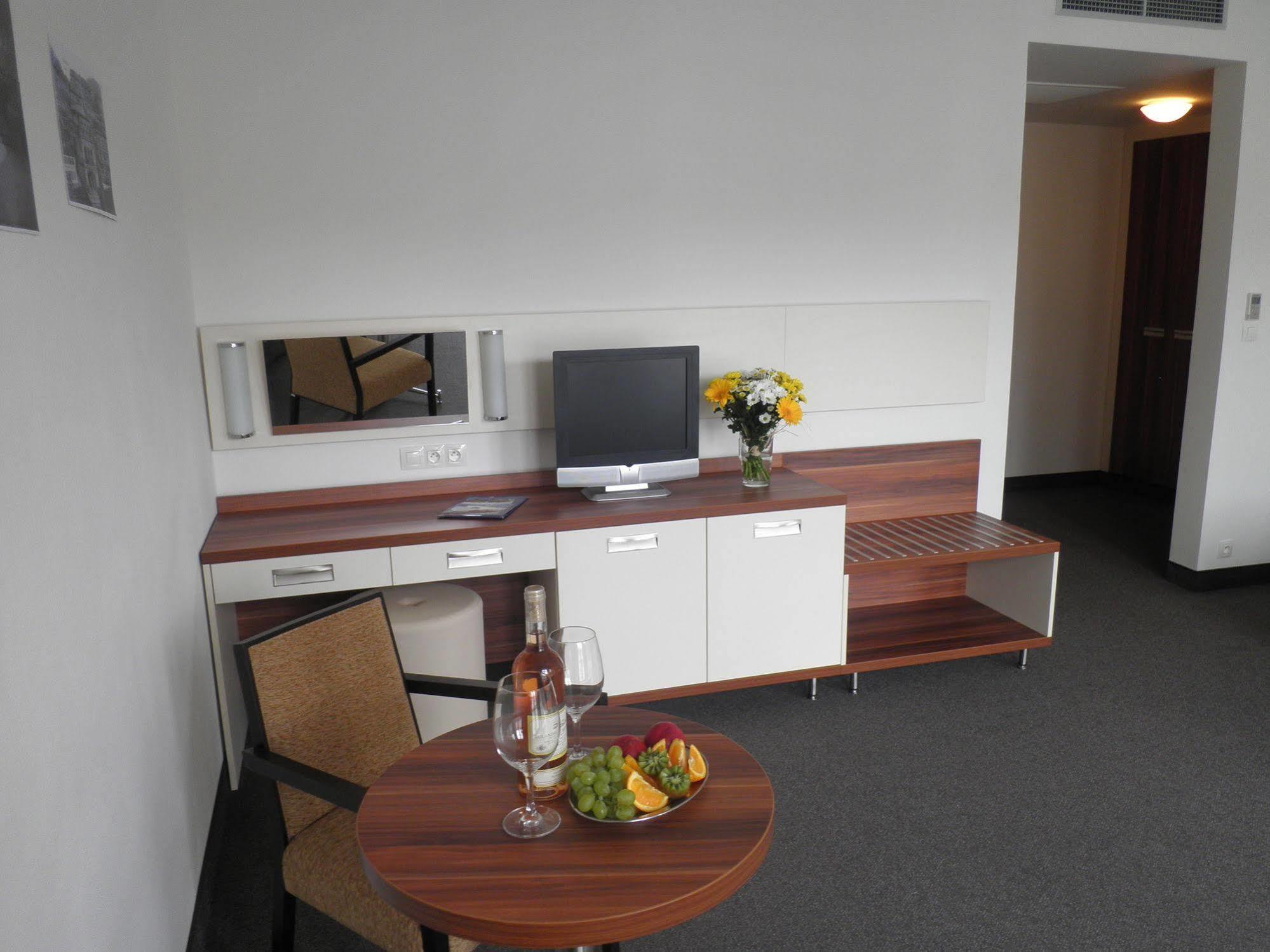 Hotel Malta Karlovy Vary Luaran gambar
