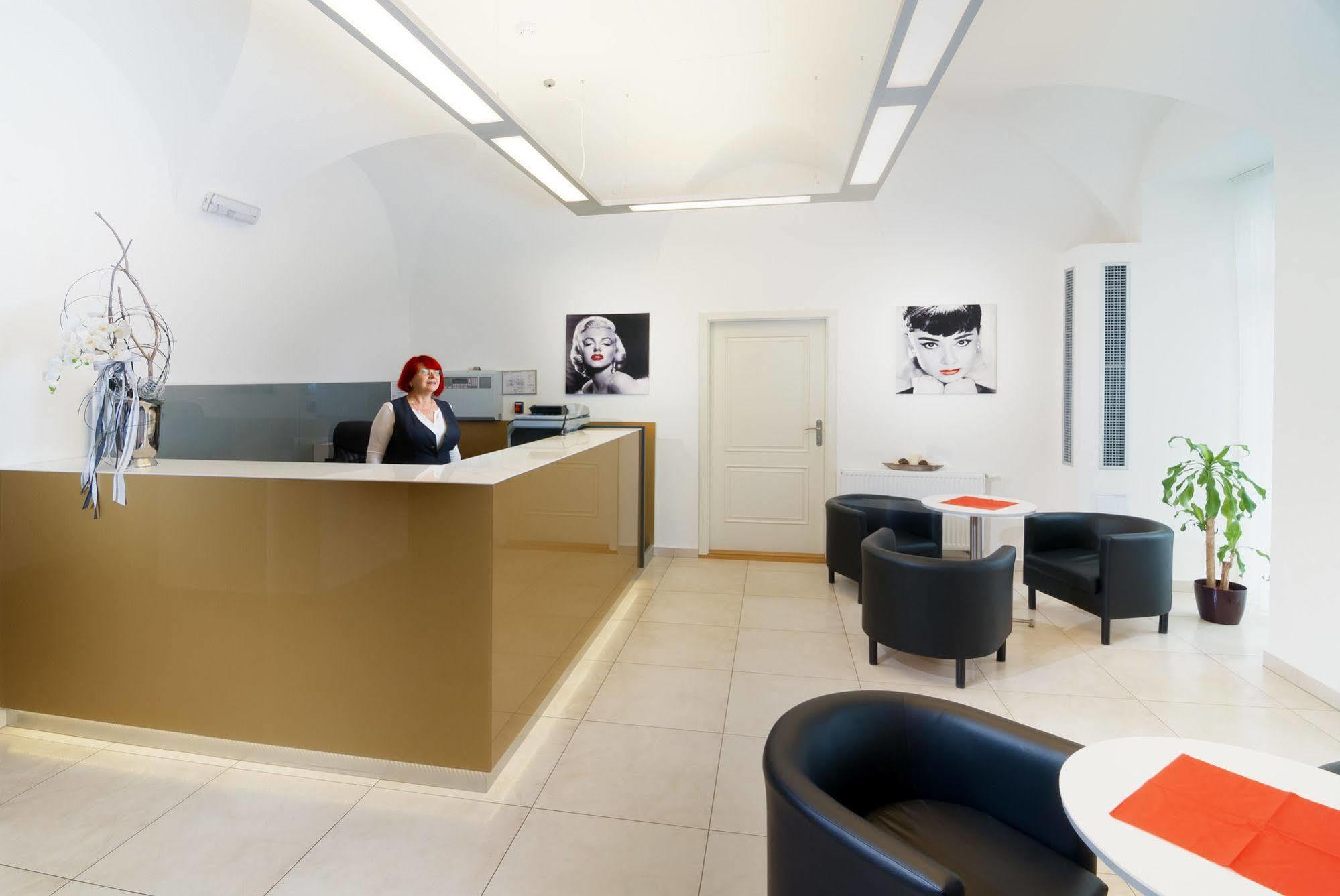 Hotel Malta Karlovy Vary Luaran gambar